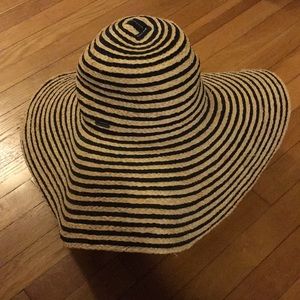 Calvin Klein floppy sun hat